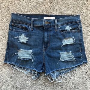 Levi’s Distressed Denim Shorts Size 29